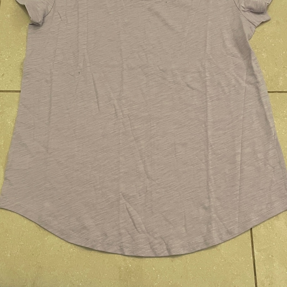 LOFT Women's Light T-shirt Purple Short Sleeve Rounded Hem Scoop Neck size S New - Picture 4 of 5